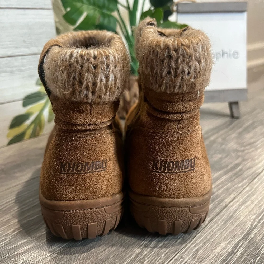 Khombu Laura All Weather Leather Knit Lined Ankle Boots in Chestnut. Size 8